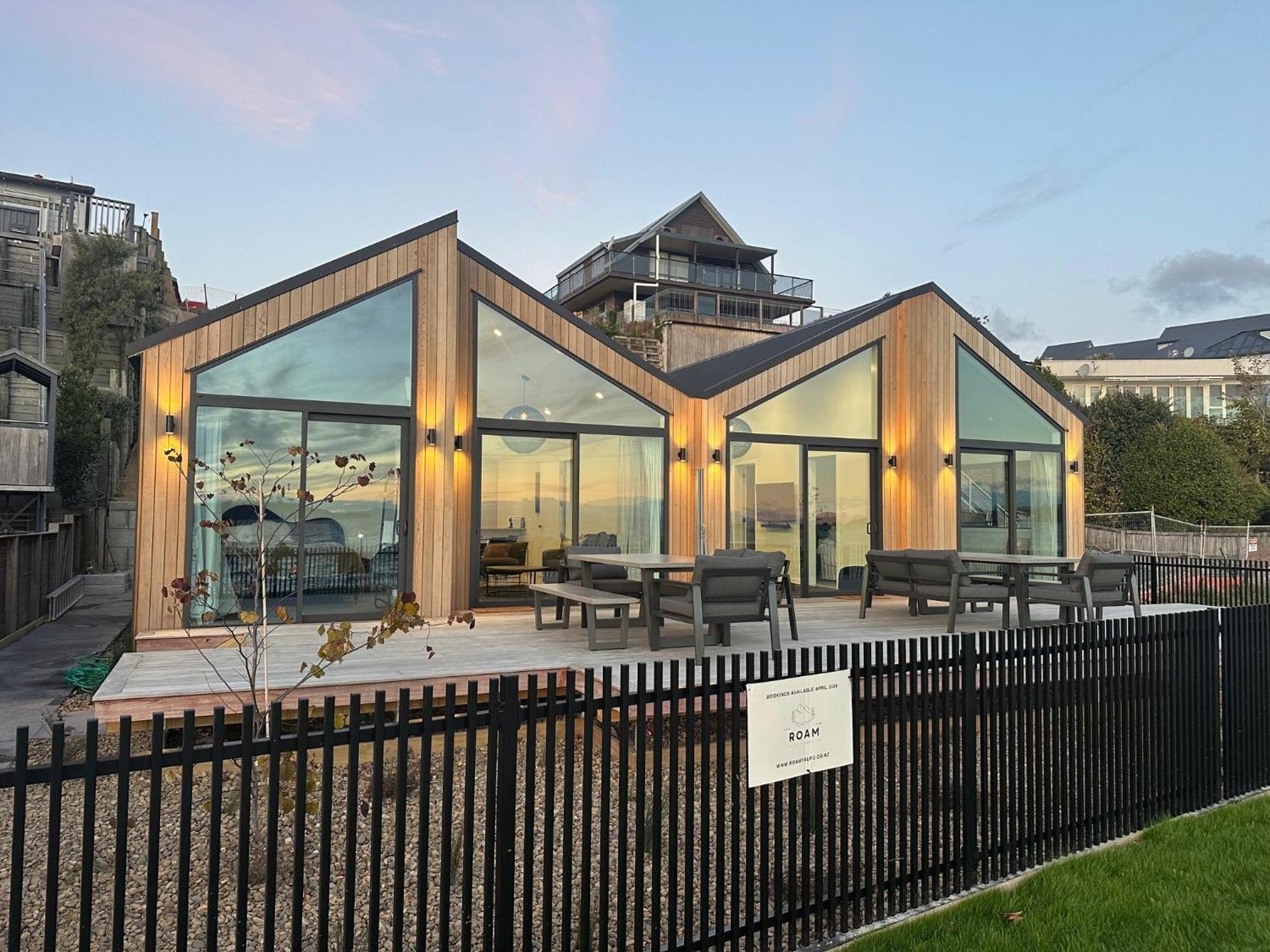 Brand New Lake Front Homes Spa Pool Taupo Eksteriør bilde