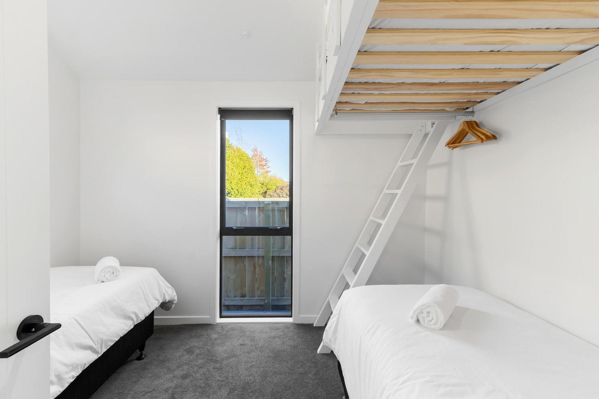 Brand New Lake Front Homes Spa Pool Taupo Eksteriør bilde