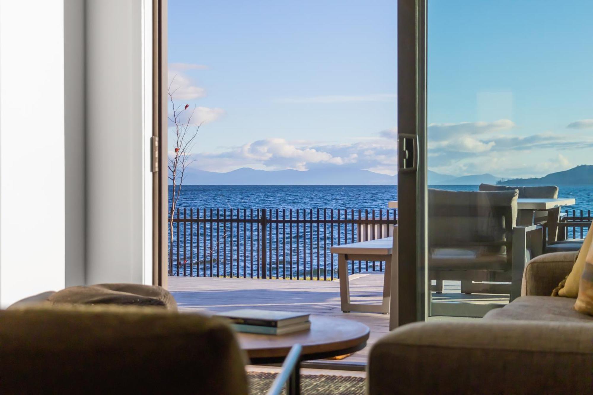 Brand New Lake Front Homes Spa Pool Taupo Eksteriør bilde