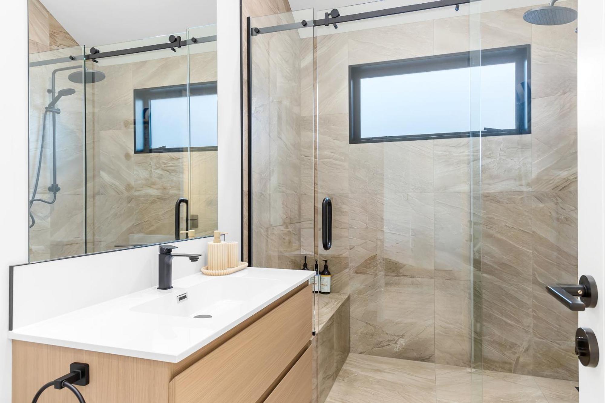 Brand New Lake Front Homes Spa Pool Taupo Eksteriør bilde