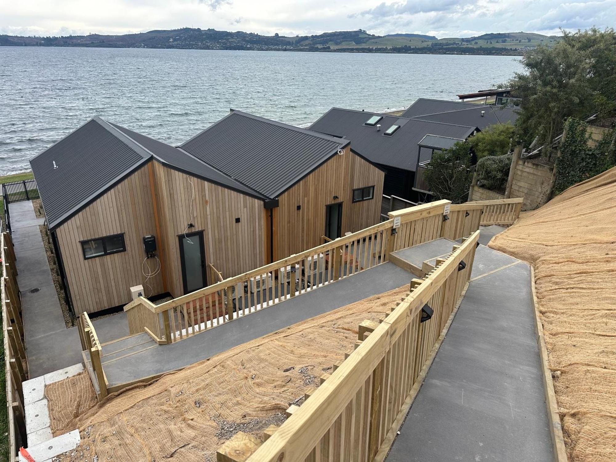 Brand New Lake Front Homes Spa Pool Taupo Eksteriør bilde